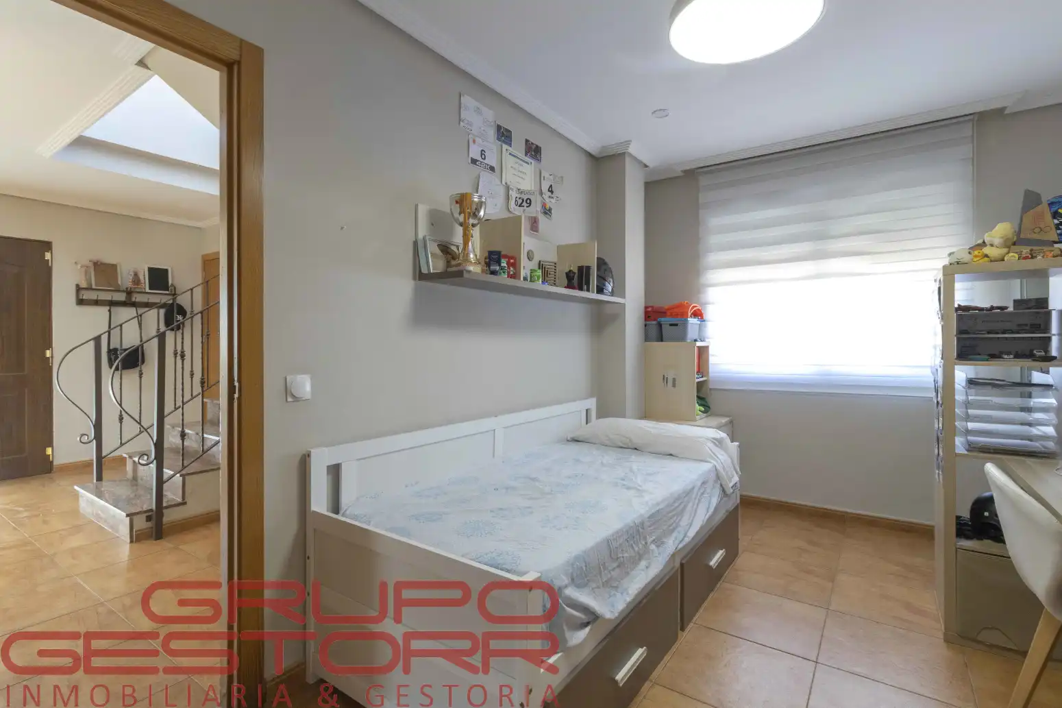 Dormitori de Casa o xalet en venda en Torrent amb Jardí privat, Terrassa i Traster