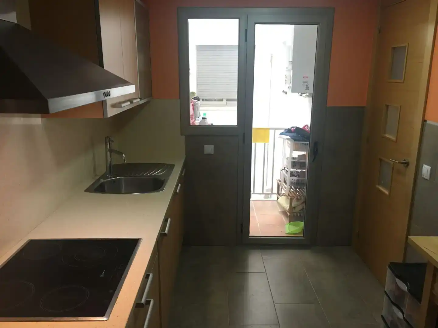Cuina de Pis en venda en El Vendrell amb Aire condicionat i Balcó