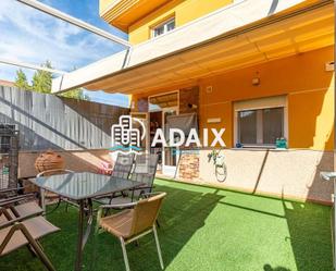 Jardí de Casa o xalet en venda en Cáceres Capital amb Aire condicionat, Terrassa i Piscina