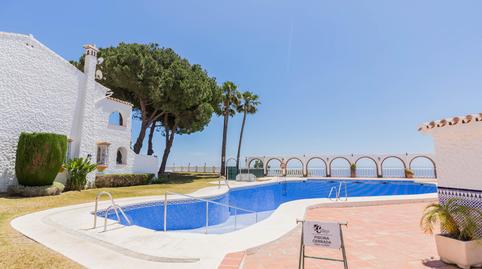 Foto 5 de Casa adosada en venda a Avenida de Los Botijos, Los Nadales - Tio Charles, Benalmádena