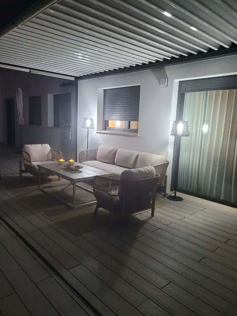 Terraza de Ático en venta en Vélez-Málaga con Aire acondicionado, Piscina y Internet