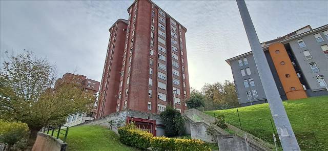 Piso en Venta en Jose Maria Cossio en Alisal - San Román