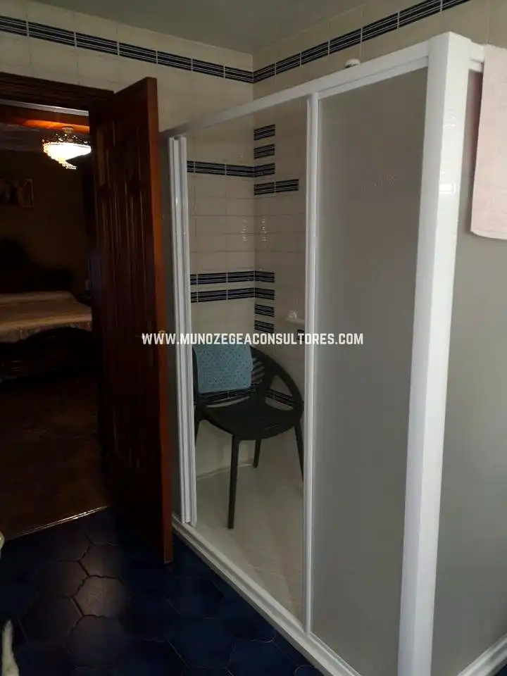 Habitación de Piso en venta en Lucena con Trastero y Amueblado