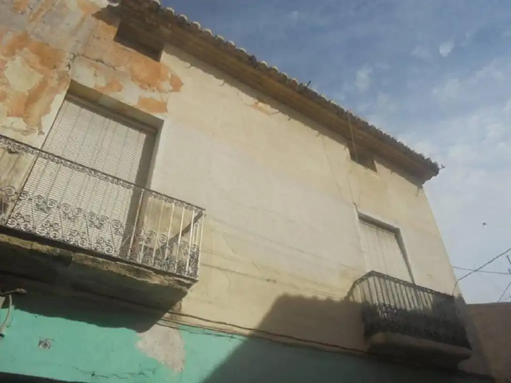 Vista exterior de Piso en venta en Sax