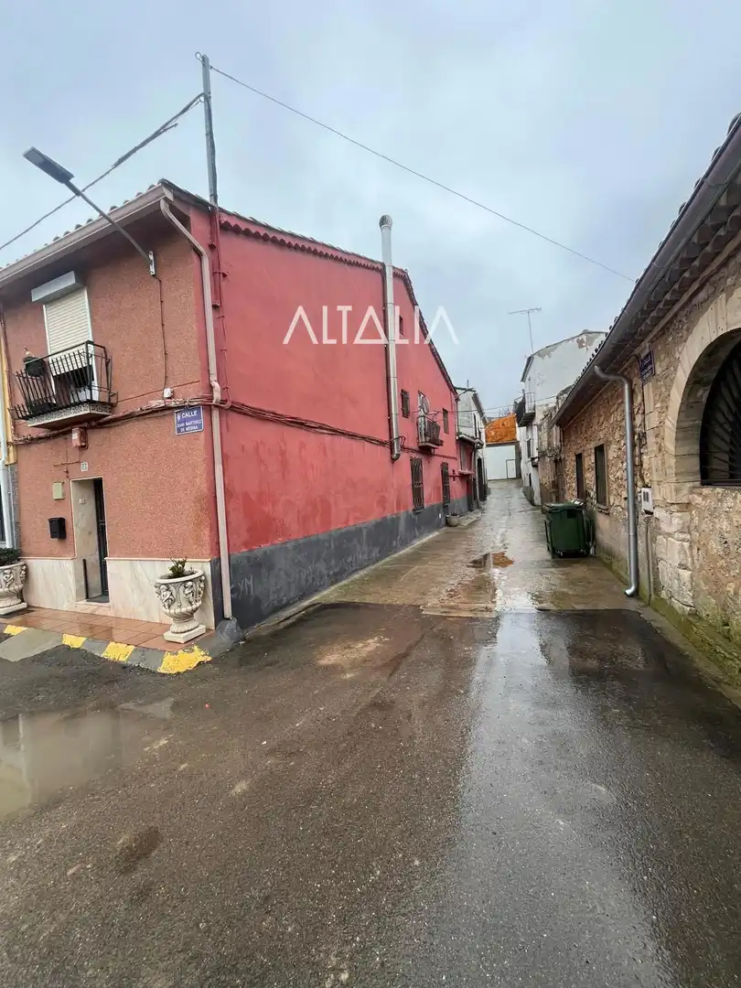 Vista exterior de Casa adosada en venta en Fuentes con Calefacción, Terraza y Trastero