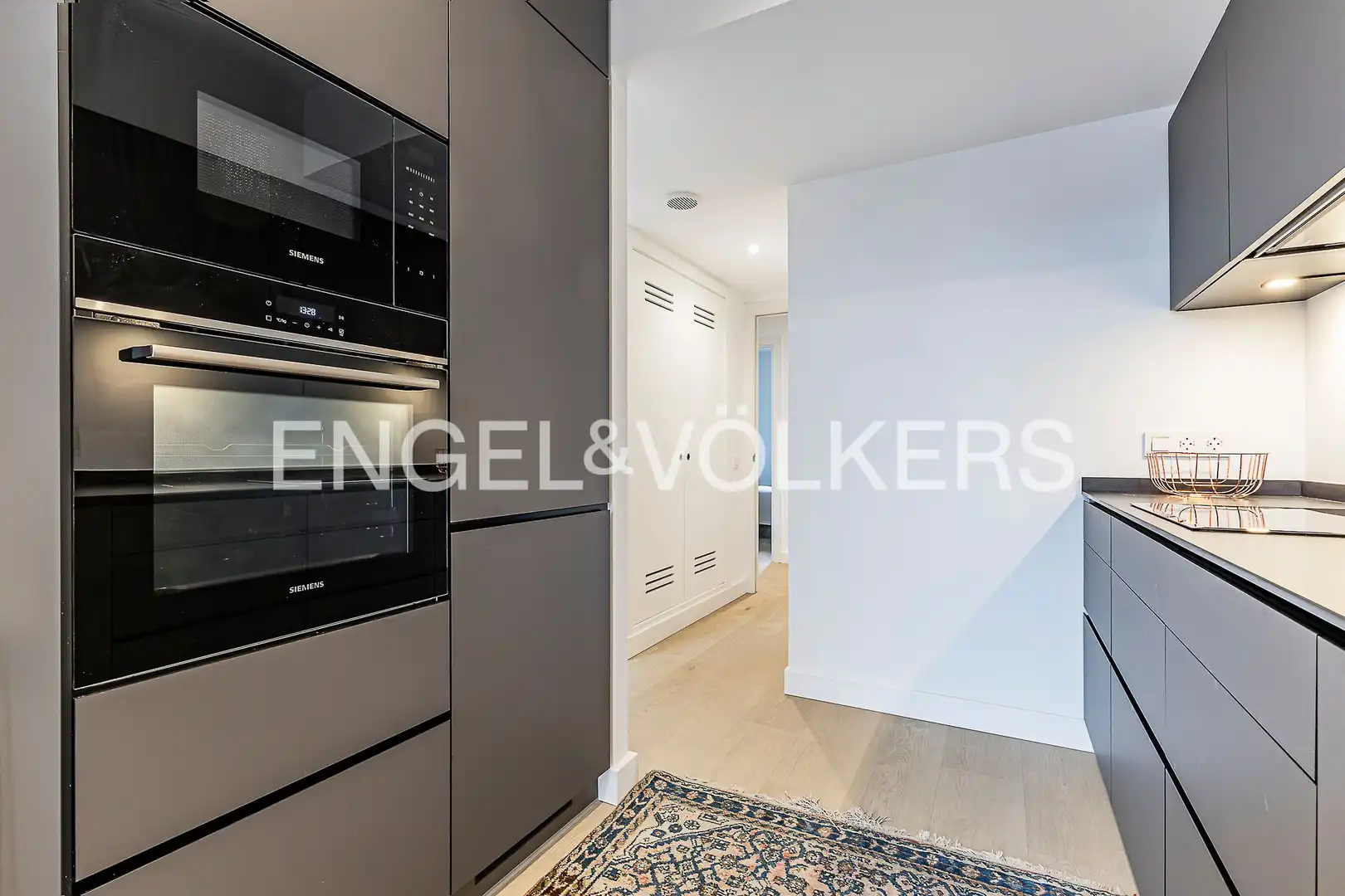Küche von Wohnung zum Verkauf in L'Hospitalet de Llobregat mit Klimaanlage, Heizung und Abstellraum