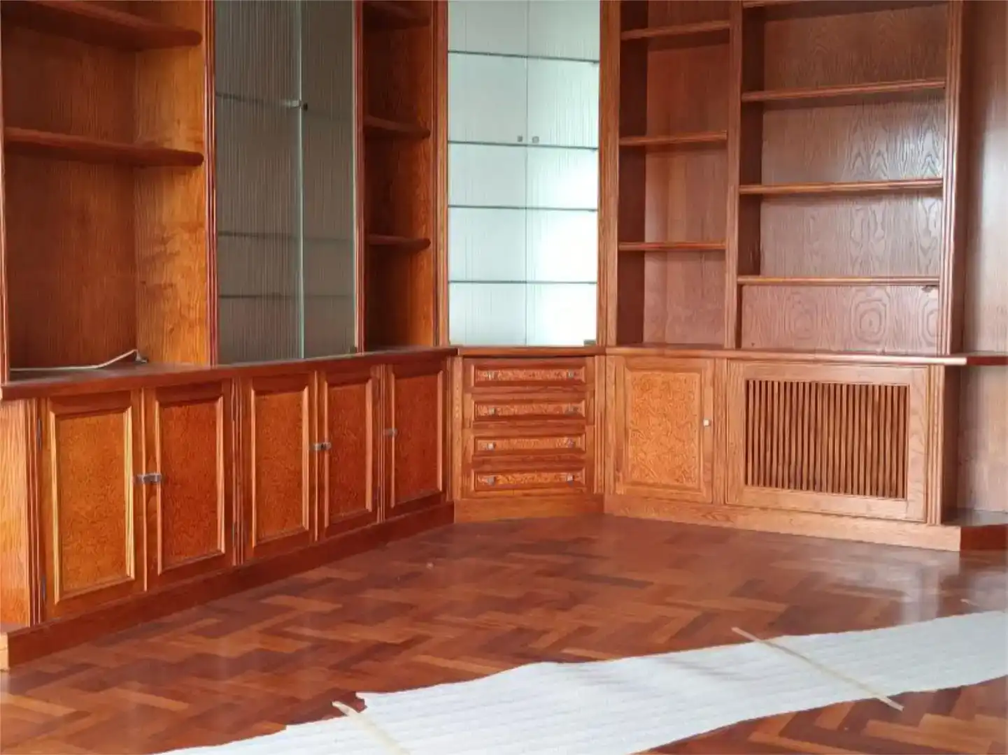 Habitación de Piso de alquiler en Vigo  con Jardín privado, Parquet y Trastero