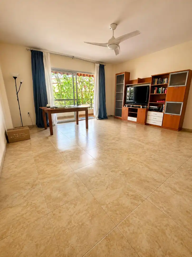 Sala d'estar de Apartament en venda en Fuengirola amb Aire condicionat, Forn i Rentadora