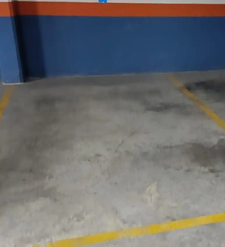 Garage for rent in Alicante / Alacant