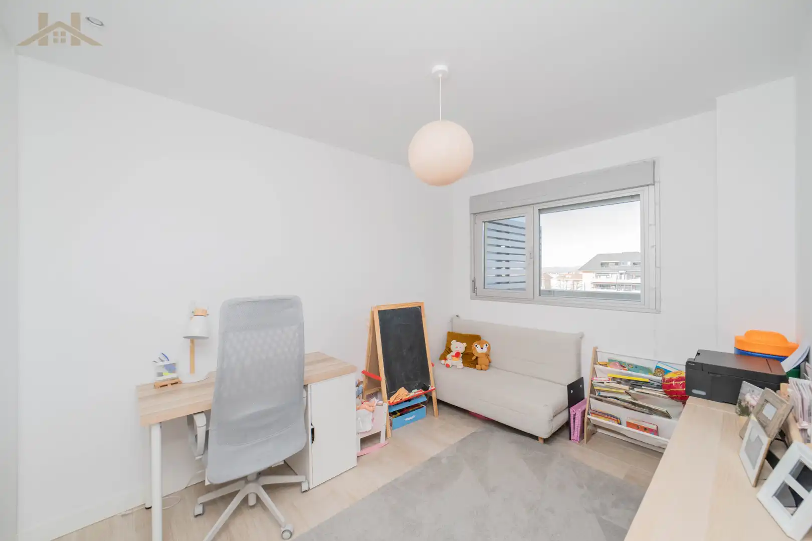Habitación de Piso en venta en Boadilla del Monte con Aire acondicionado, Calefacción y Jardín privado