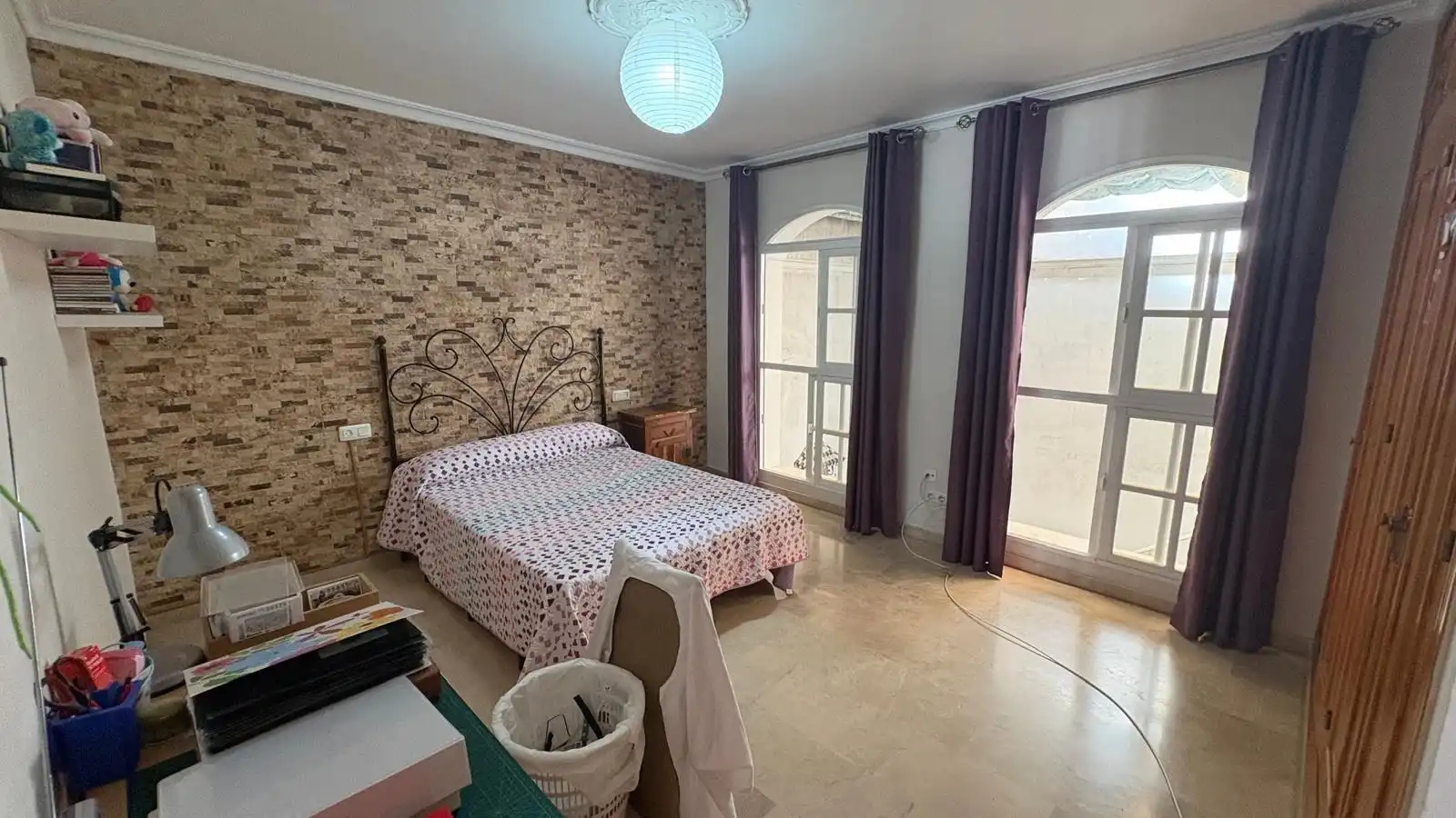 Dormitori de Casa adosada en venda en Chiclana de la Frontera amb Terrassa