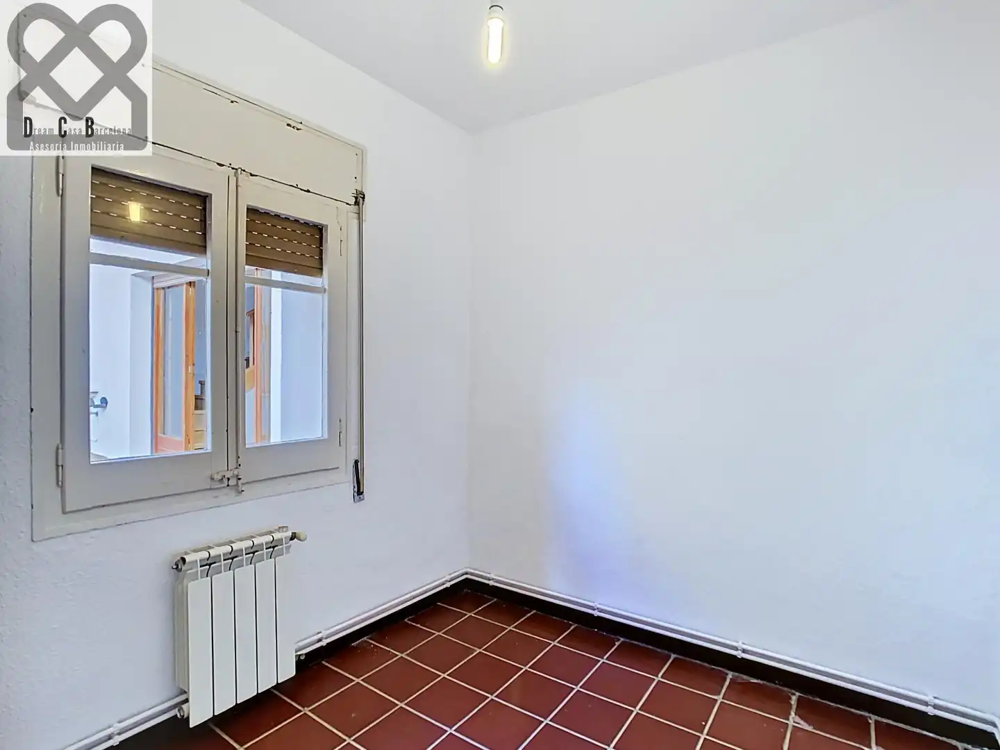 Habitación de Casa o chalet en venta en Corbera de Llobregat con Calefacción, Jardín privado y Terraza