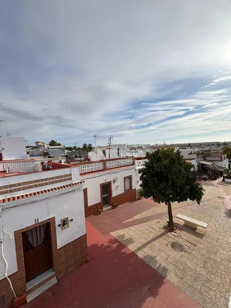 Vista exterior de Casa adosada en venta en Ayamonte con Aire acondicionado y Terraza