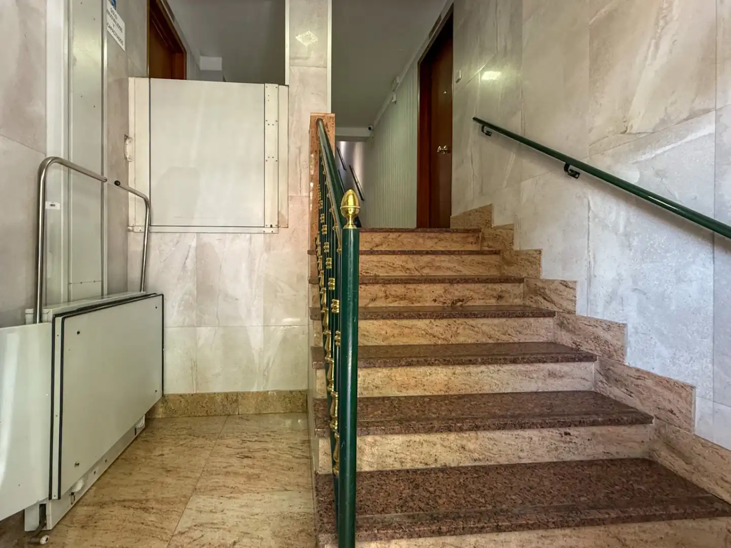 Flat for sale in Madrid  with Air Conditioner, Heating and Terrace