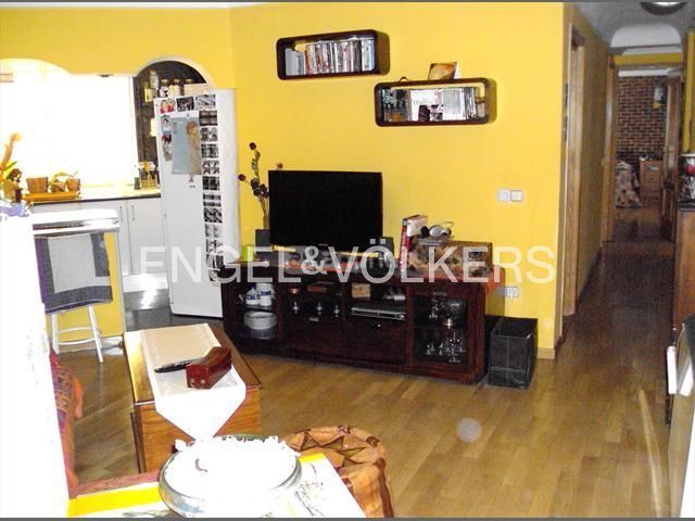 Living room of Flat for sale in  Madrid Capital  with Heating and Parquet flooring