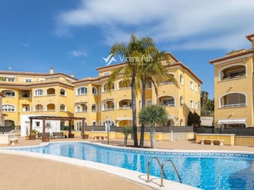 Apartment with pool for sale in Angel Domenech, 8