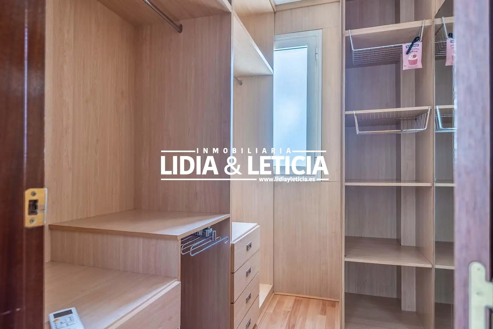 Habitación de Piso en venta en Alcalá de Guadaira con Aire acondicionado