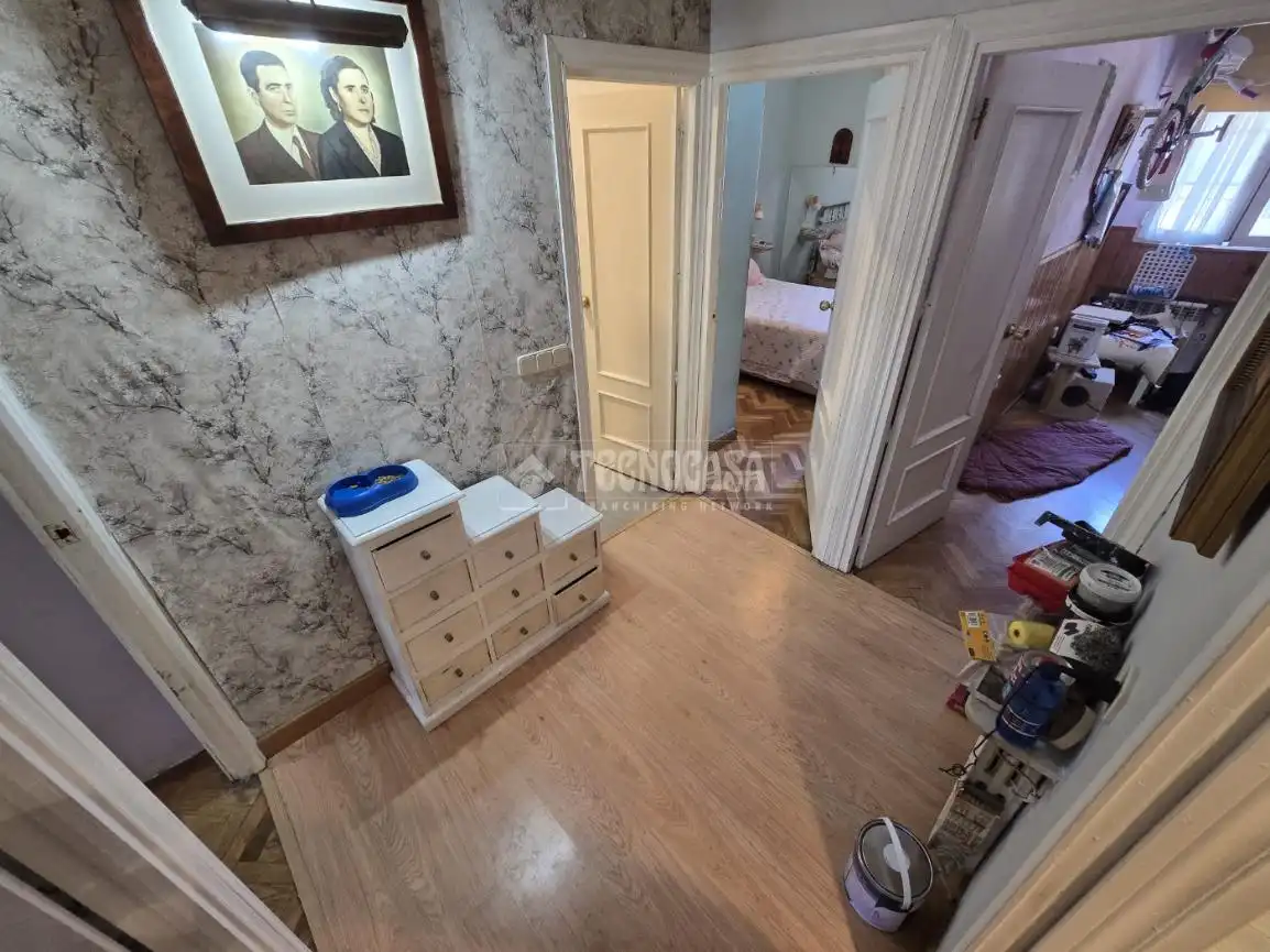 Bedroom of Flat for sale in Madrid  with Air Conditioner, Heating and Parquet flooring