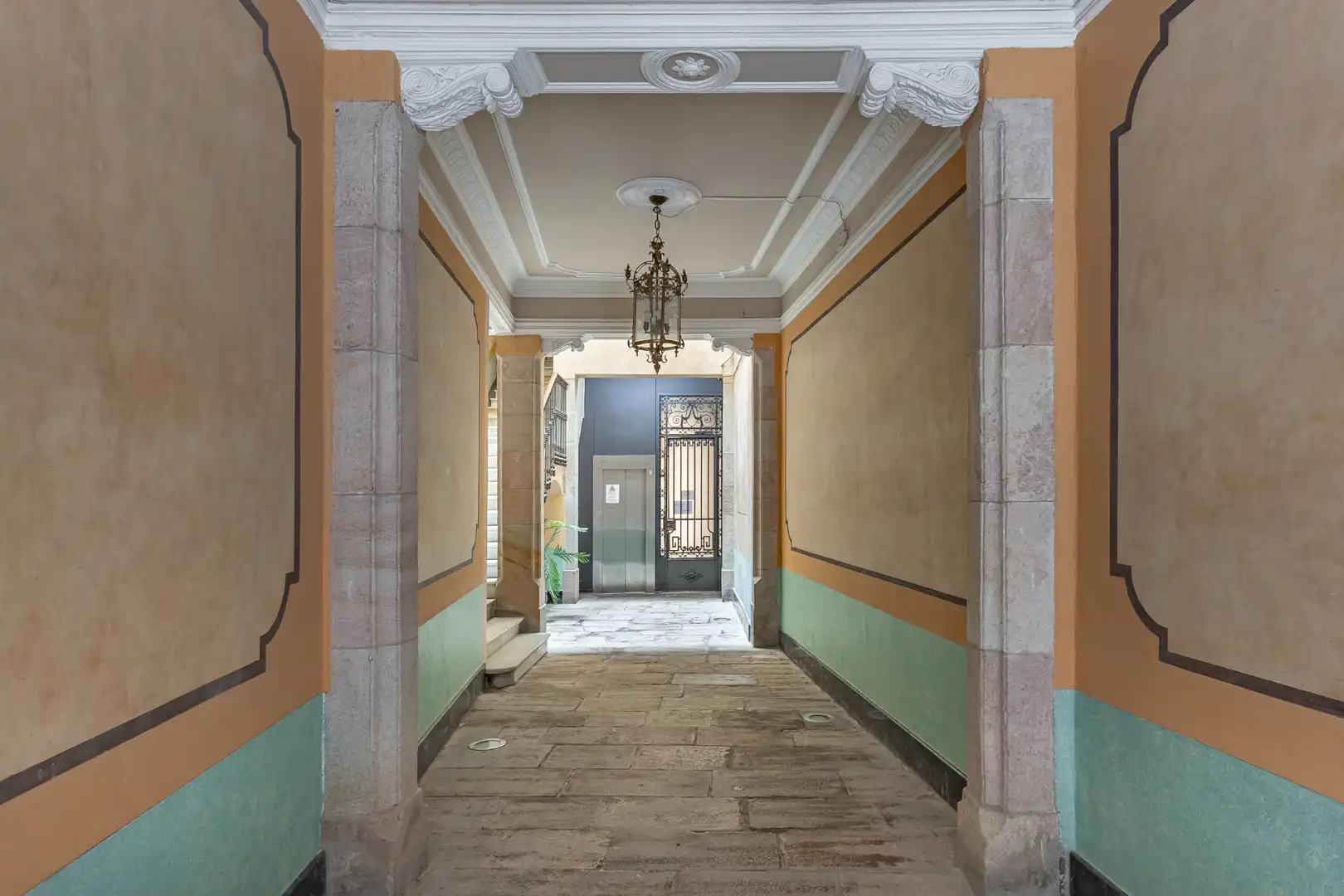 Appartamento con ascensore in vendita a Carrer de la Portaferrissa, imagen 57