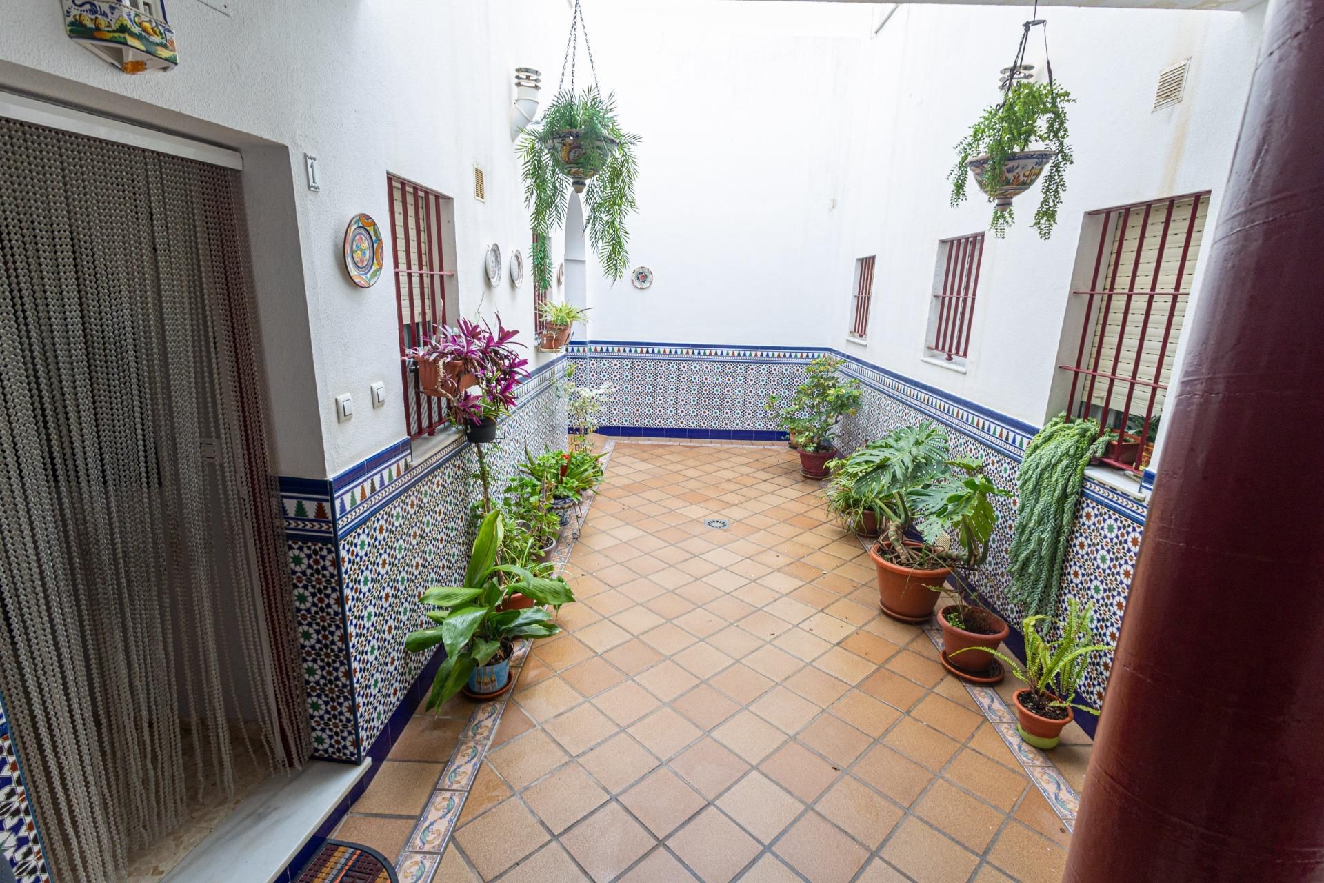 Garten von Erdgeschoss zum Verkauf in Chipiona mit Klimaanlage und Möbliert