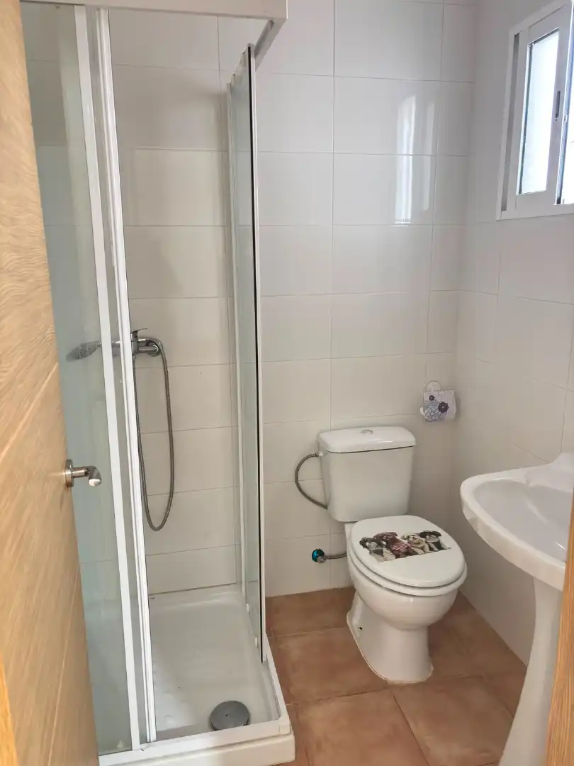 Bany de Apartament de lloguer en Moclinejo amb Rentadora i Balcó