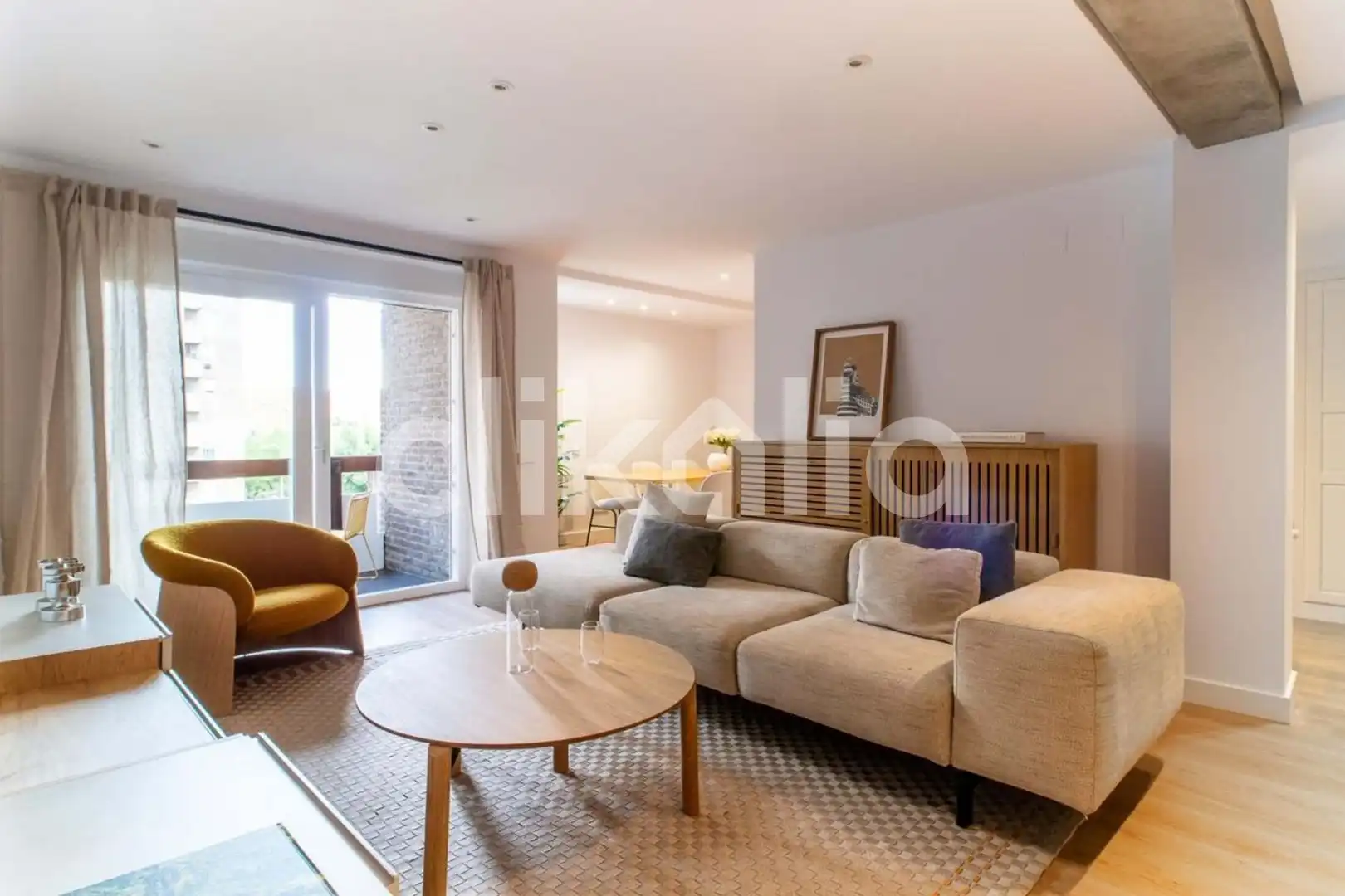 Living room of Flat for sale in Madrid  with Air Conditioner, Heating and Private garden
