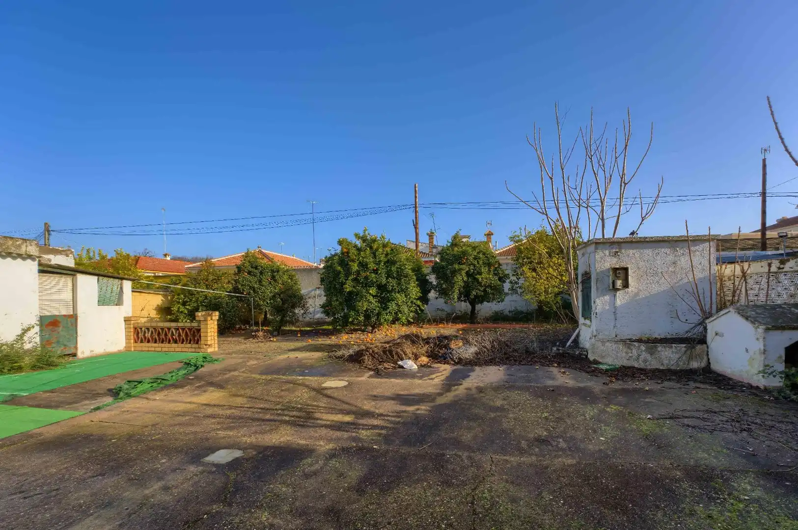 Houses for sale in Sanlúcar la Mayor  with Air Conditioner, Private garden and Terrace