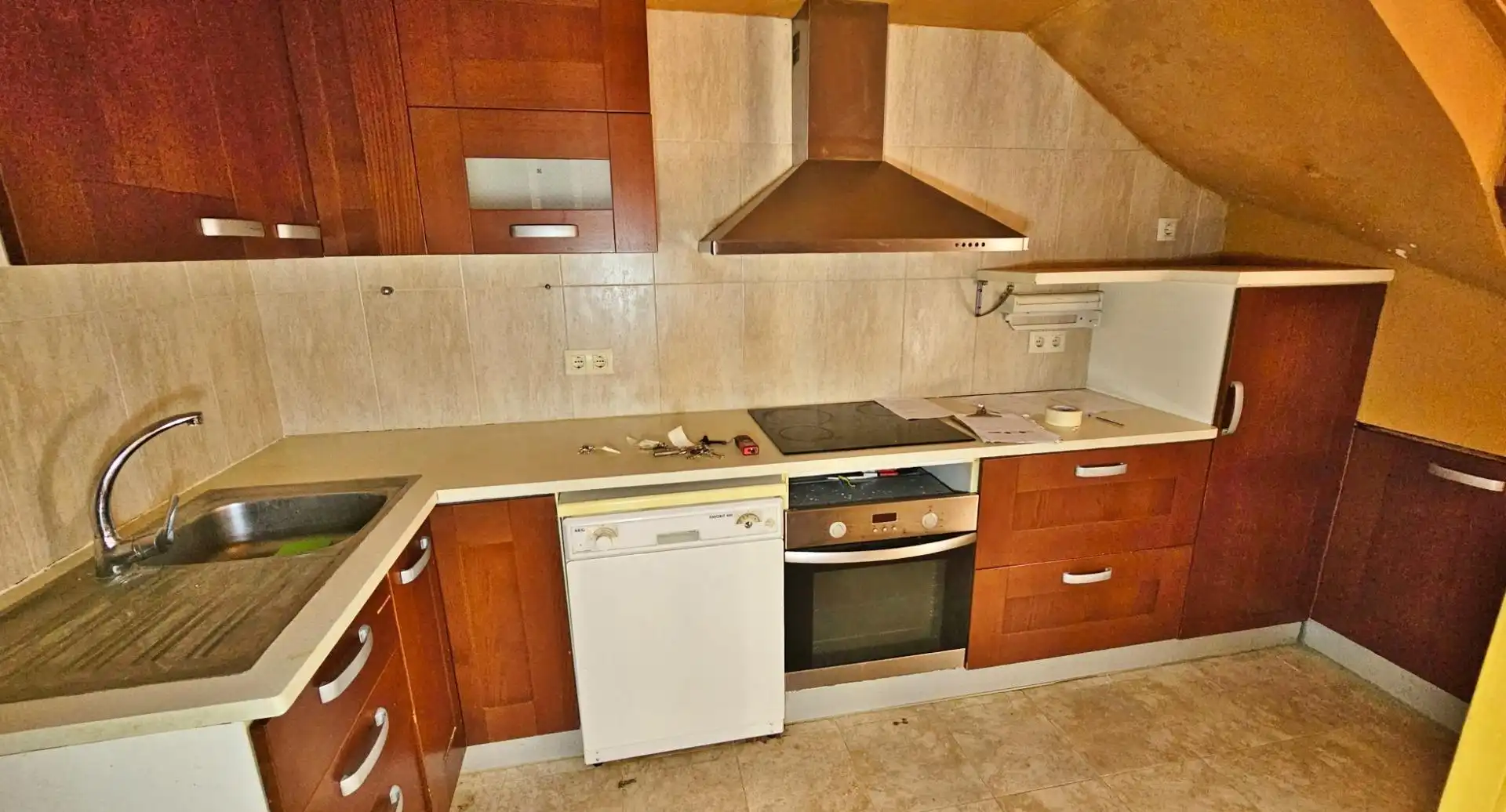 Cuina de Casa o xalet en venda en Olot amb Aire condicionat, Calefacció i Parquet