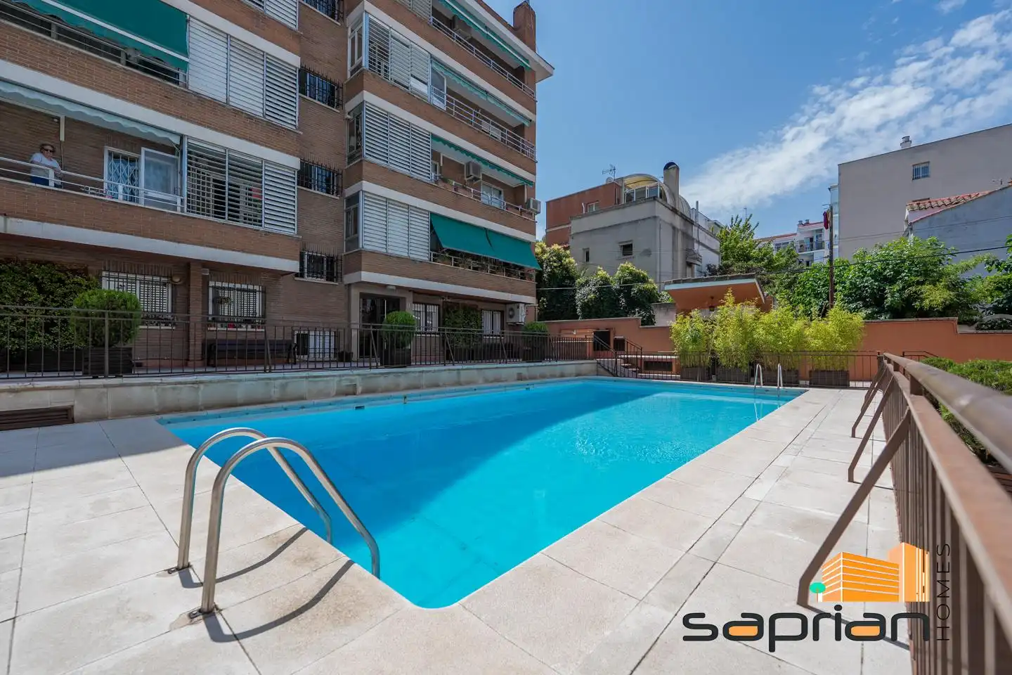 Schwimmbecken von Erdgeschoss zum Verkauf in Pozuelo de Alarcón mit Heizung und Gemeinschaftspool