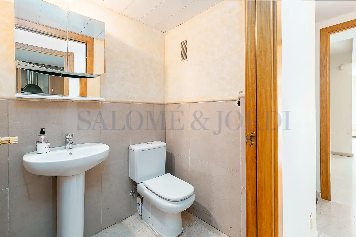 Baño de Casa adosada en venta en Cabrils con Aire acondicionado, Calefacción y Amueblado