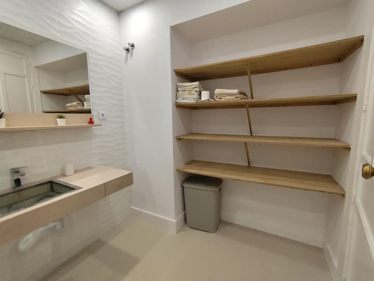 Ground floor for rent in Calle Santo Domingo, Centro - Calzada - Cabo Noval