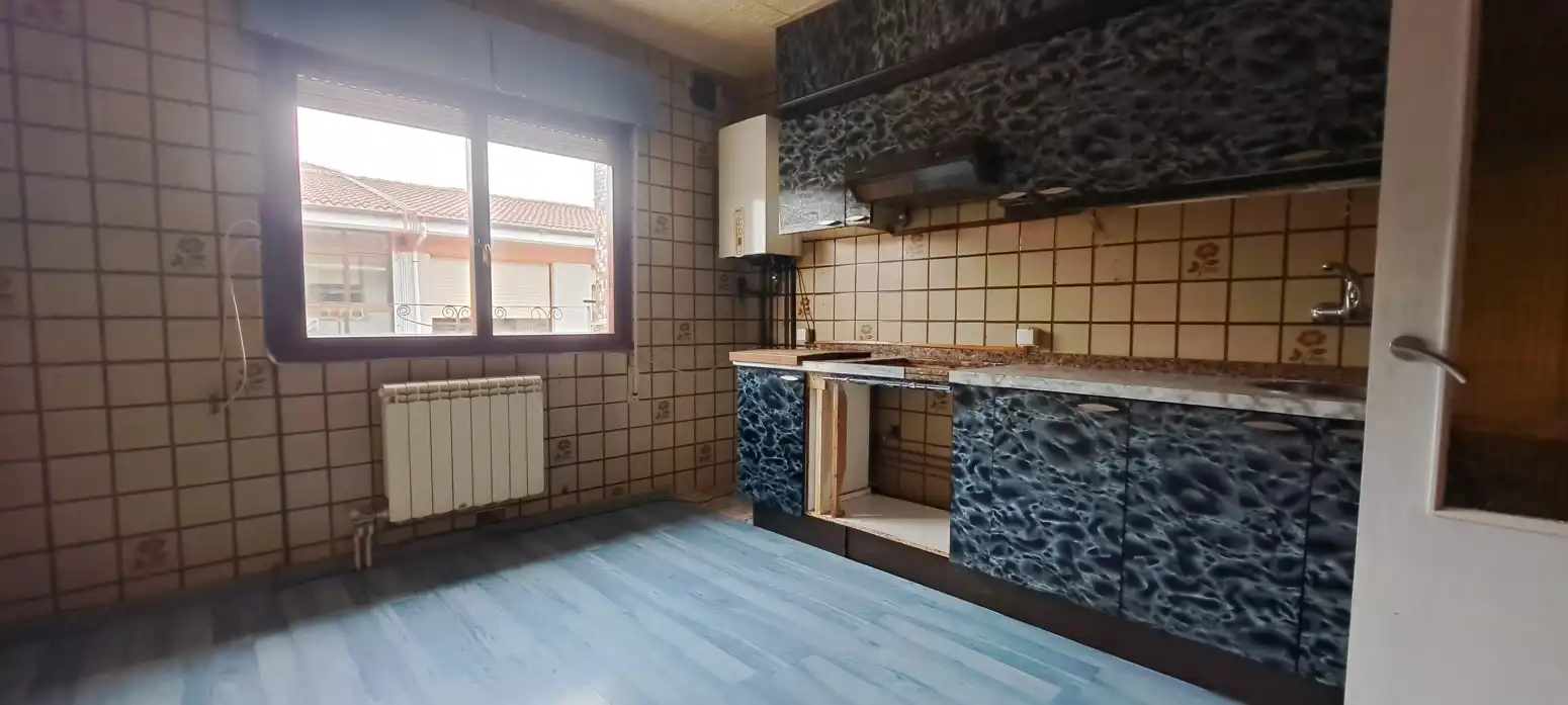Kitchen of Flat for sale in Llanera  with Heating, Parquet flooring and Terrace