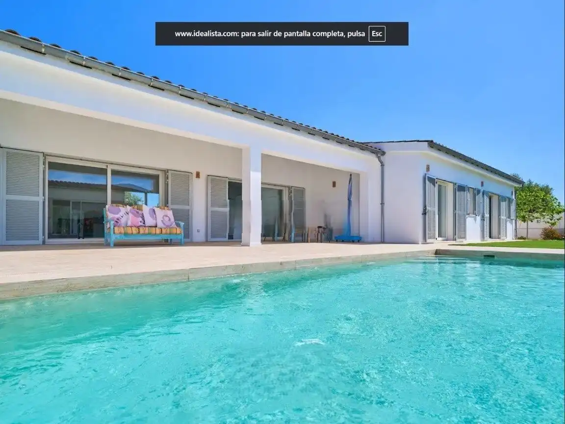 Detached house with pool for sale in Carrer de sa Pleta 25