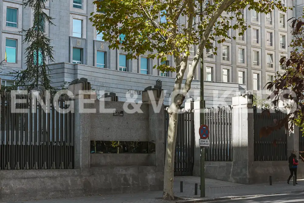 Flat with lift for sale in Avenida del General Perón, imagen 54