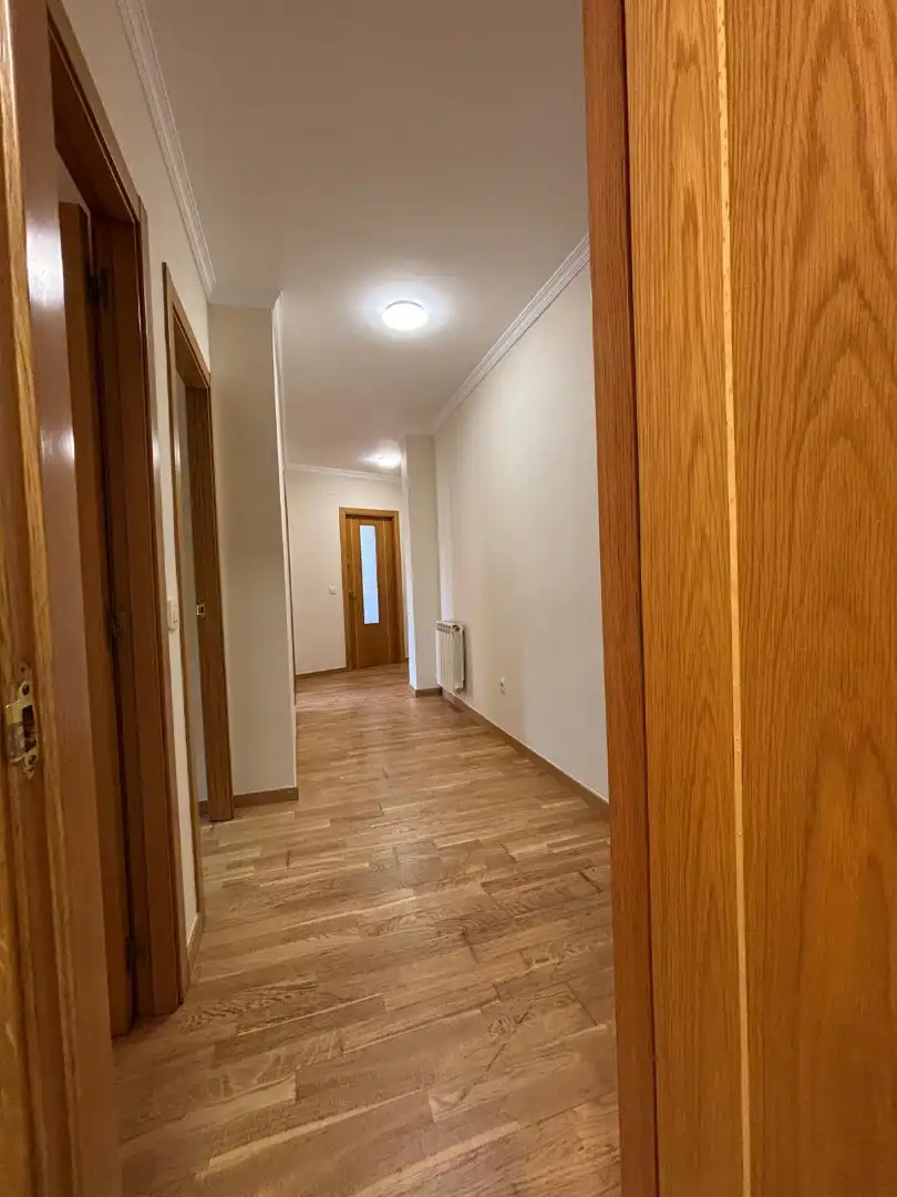 Wohnung zum Verkauf in Cuéllar mit Heizung, Parkett und Terrasse