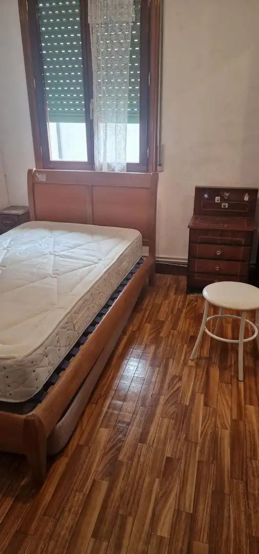 Habitación de Piso en venta en Zalla  con Calefacción