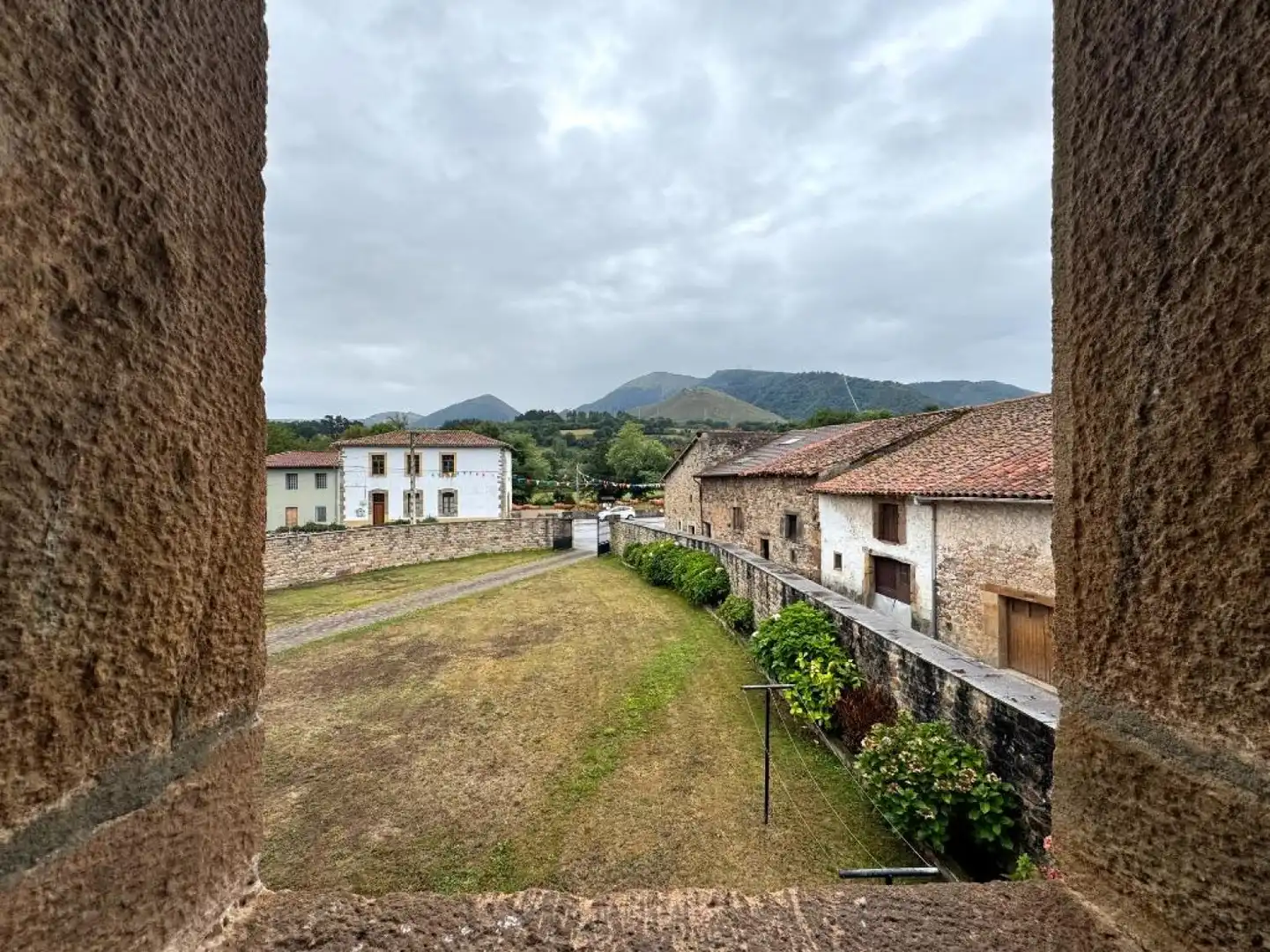 Vista exterior de Casa o chalet en venta en Molledo con Calefacción, Jardín privado y Terraza