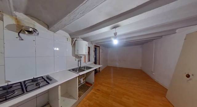 Piso en Venta en Carrer d'En Robador en El Raval