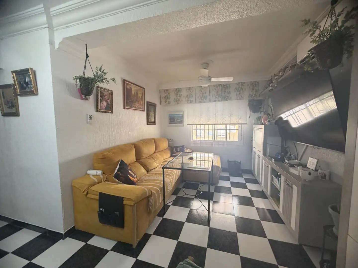 Sala de estar de Planta baja en venta en Huelva con Amueblado