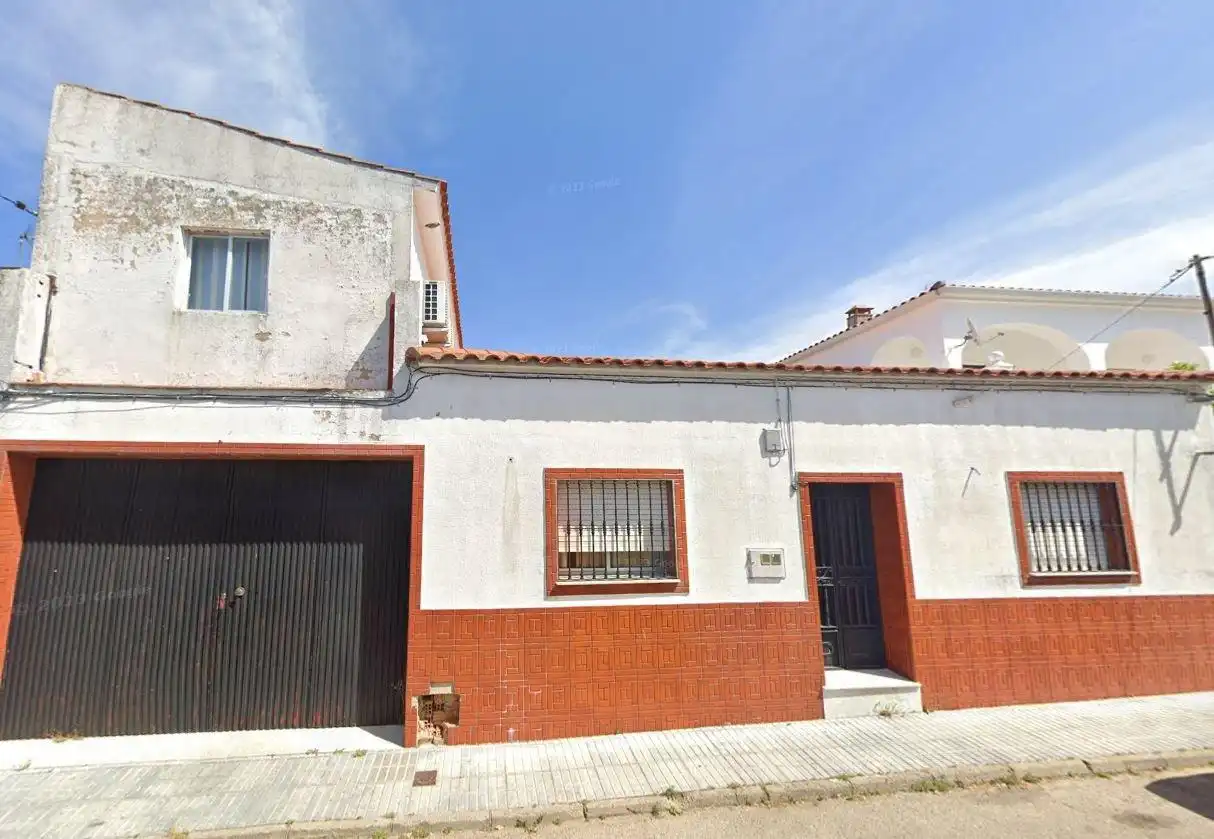 Houses for sale in La Roca de la Sierra , Badajoz