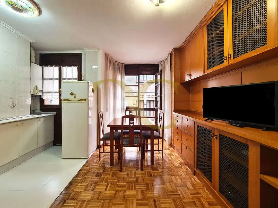 Cocina de Dúplex en venta en Gijón  con Calefacción