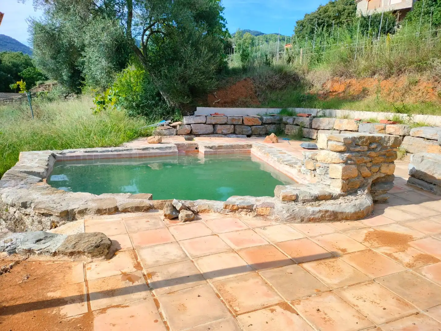 Schwimmbecken von Country house zum Verkauf in Sant Martí de Llémena mit Klimaanlage, Heizung und Privatgarten