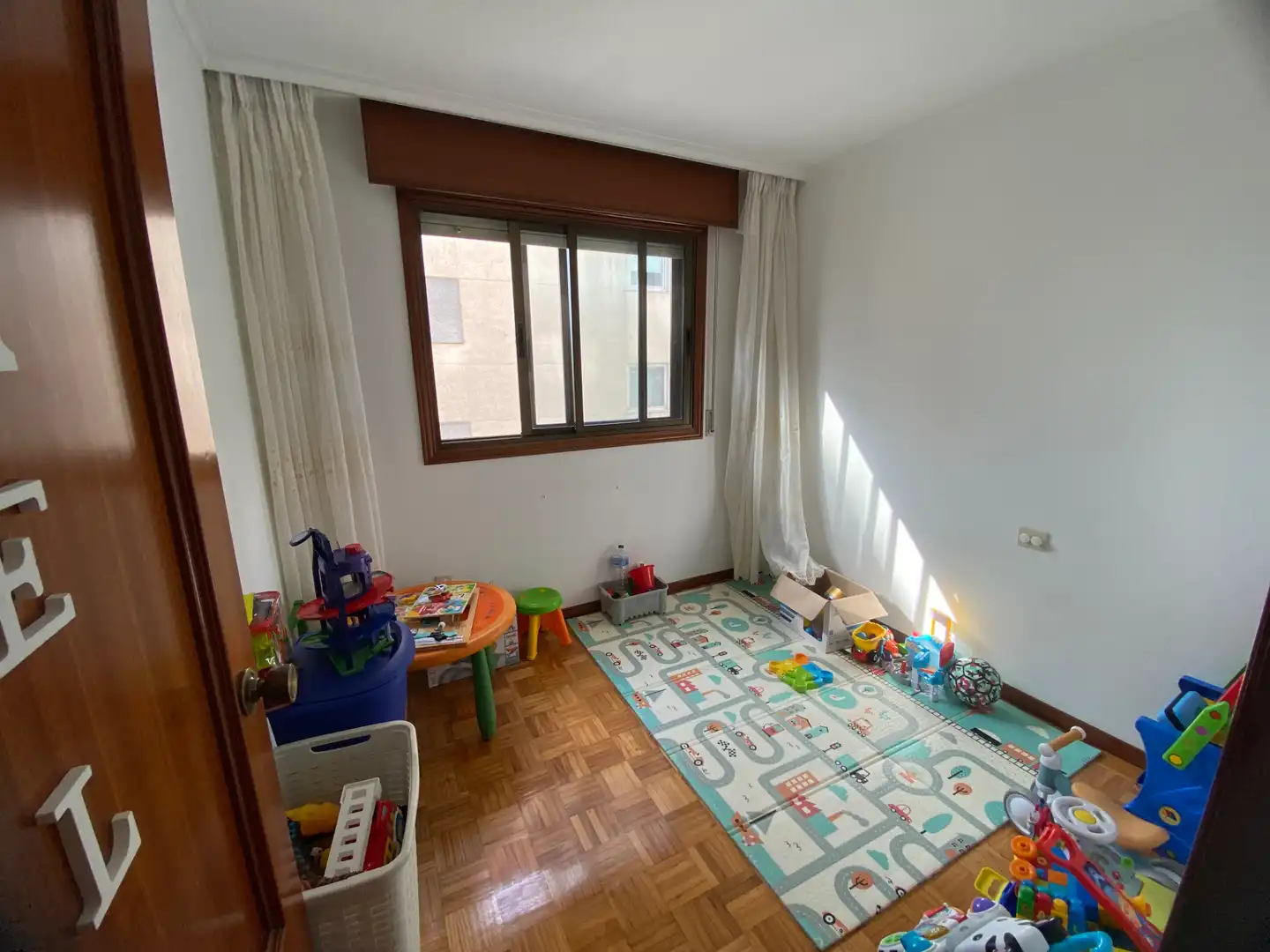 Pis en venda en Vigo  amb Calefacció, Parquet i Terrassa