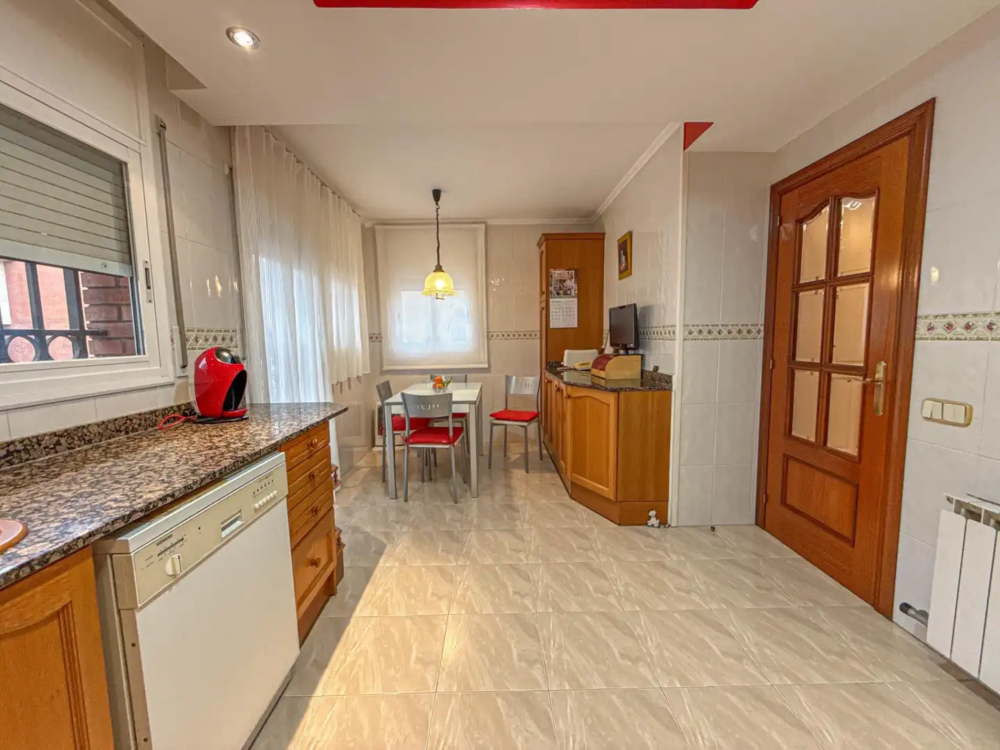 Cocina de Casa o chalet en venta en Martorell con Aire acondicionado, Calefacción y Terraza