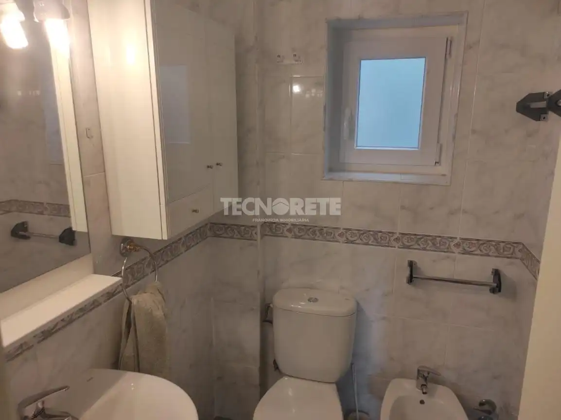 Baño de Piso en venta en Guadalajara con Terraza y Trastero
