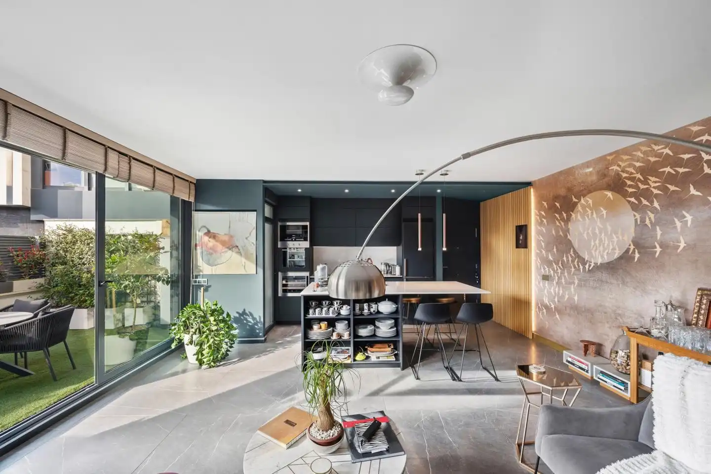 Wohnzimmer von Erdgeschoss zum Verkauf in Madrid mit Klimaanlage, Privatgarten und Terrasse