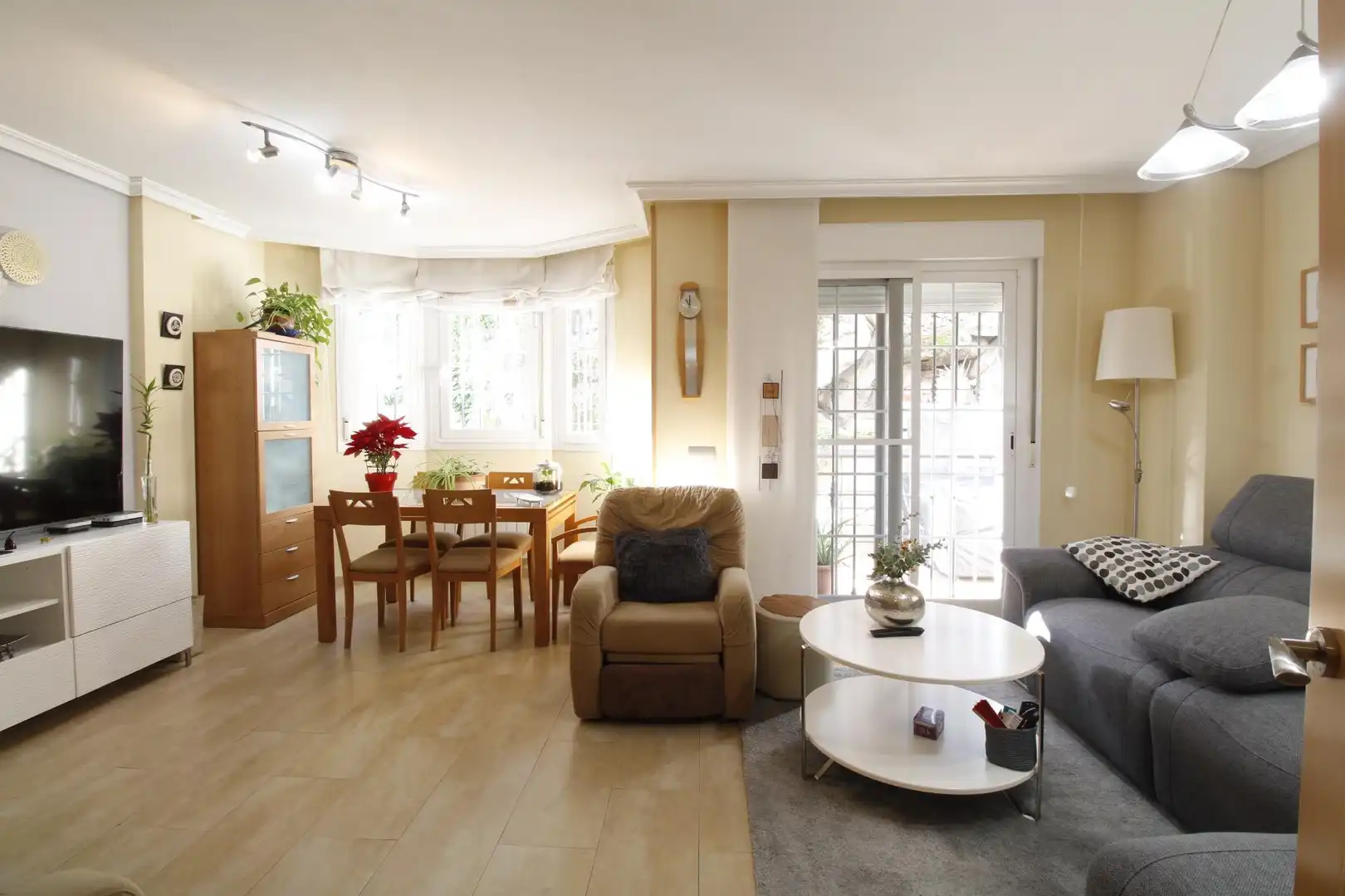 Living room of Detached homes for sale in Collado Villalba  with Heating, Private garden and Storage room