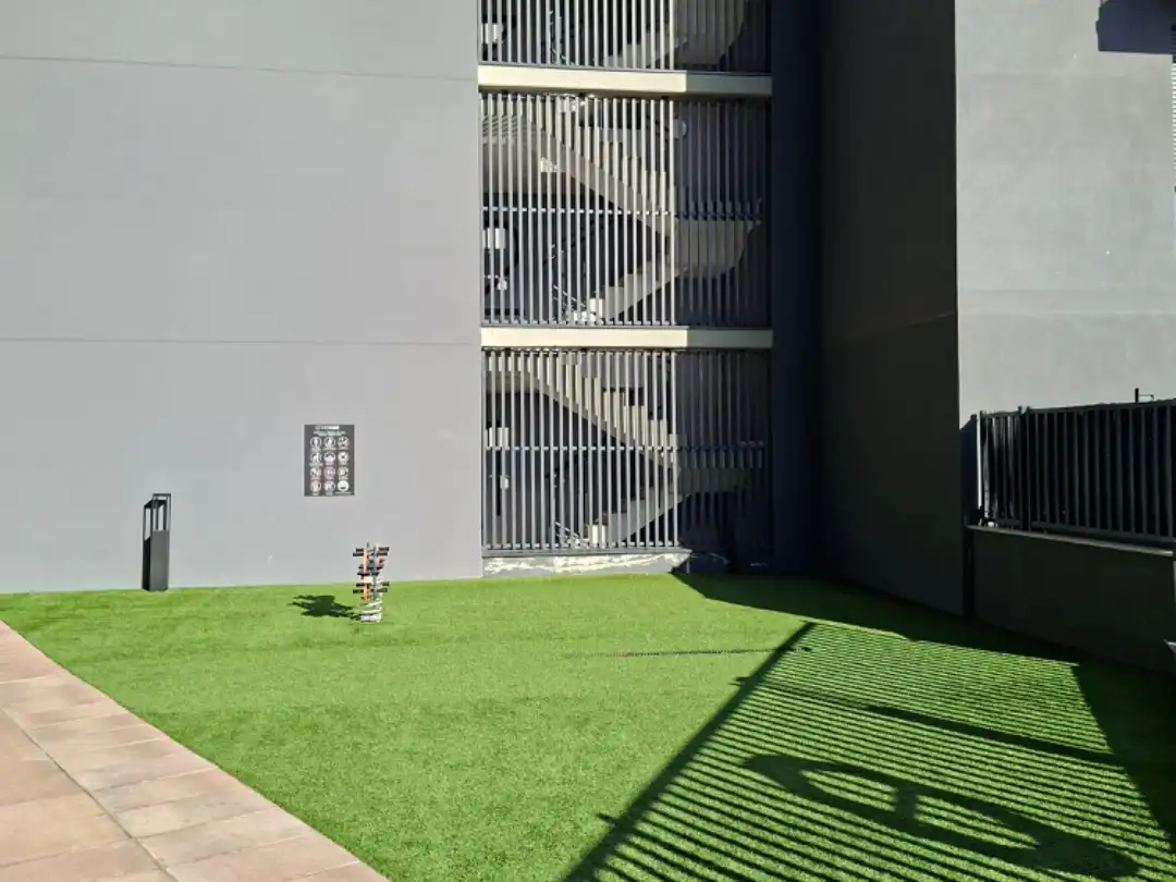 Außenansicht von Wohnung zum Verkauf in  Tarragona Capital mit Klimaanlage, Terrasse und Schwimmbad