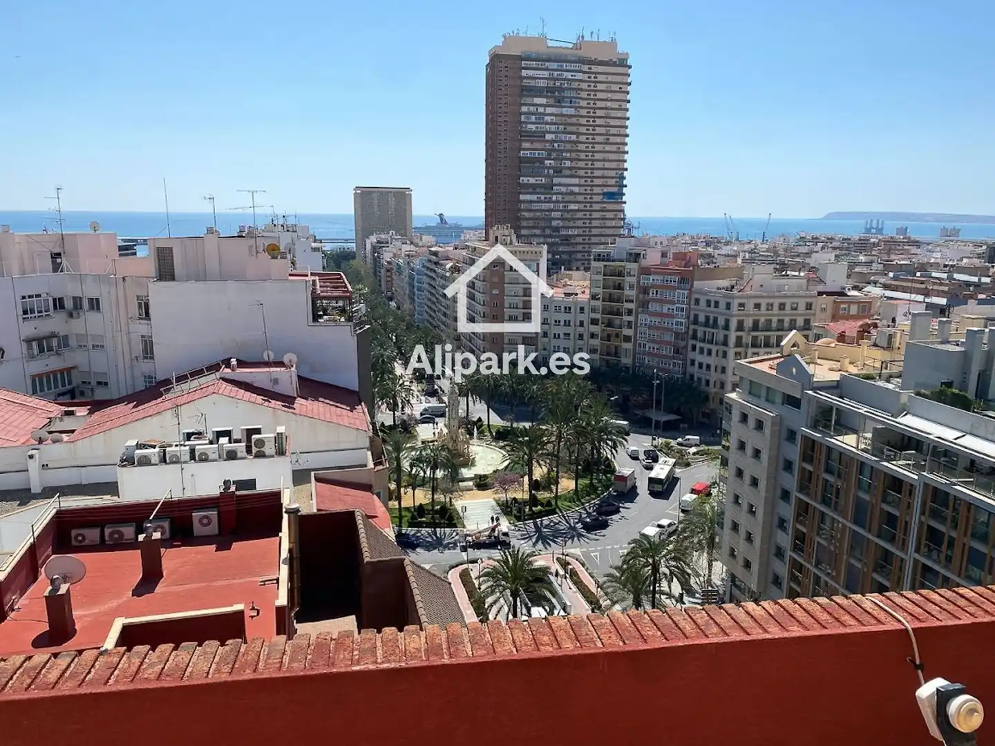 Vista exterior de Piso en venta en Alicante / Alacant con Aire acondicionado, Terraza y Balcón