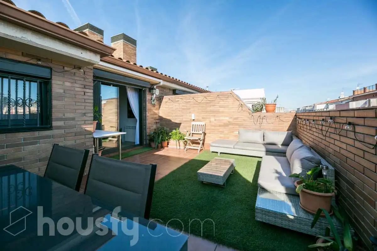 Terrassa de Àtic en venda en Sant Joan Despí amb Aire condicionat, Calefacció i Parquet
